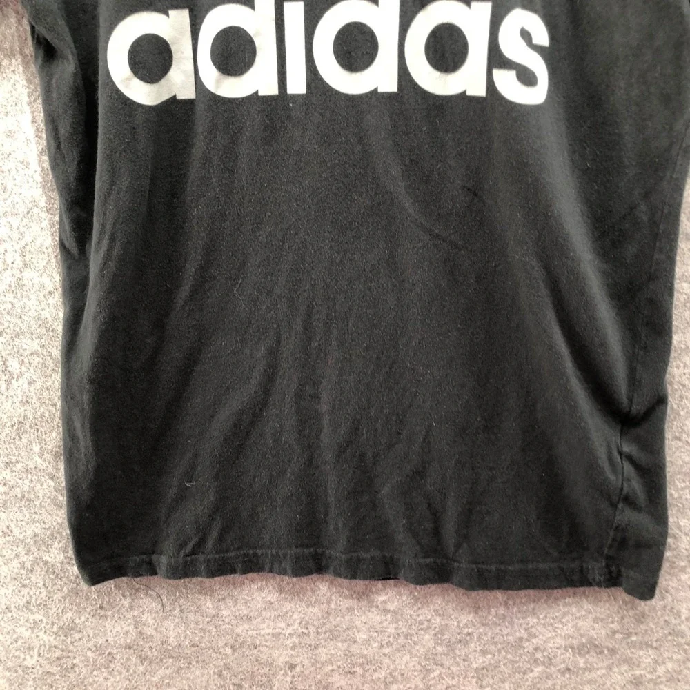 Adidas Golf Graphic Tee‎ Mens Small Black Logo Short Sleeve T Shirt Crew Cotton